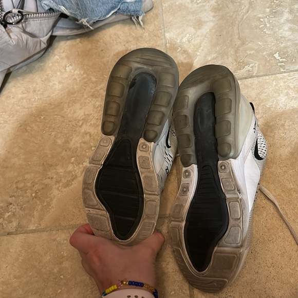 Nike air maxes - Picture 3 of 4